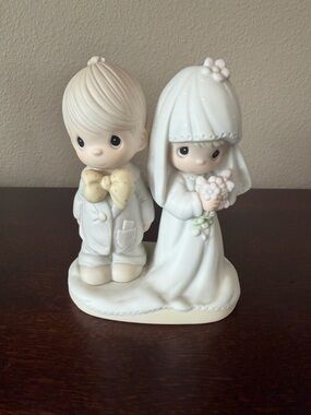 Precious Moments Bride & Groom Figurine